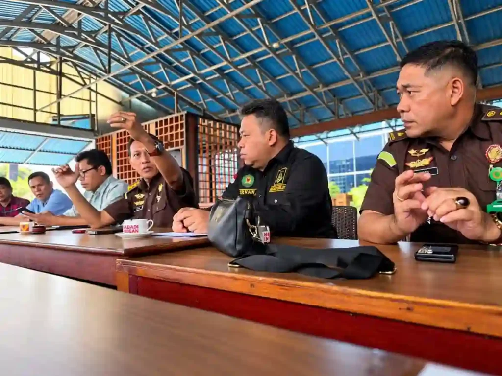 Di Balik Secangkir Kopi, Kejati Sulut dan Wartawan Bahas Isu Hukum yang Jadi Sorotan